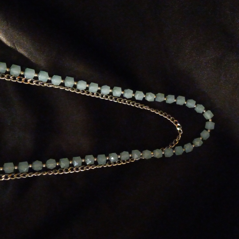Vera Wang beads and curb Chain necklace